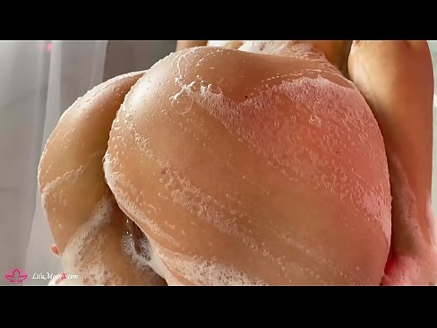 ❤️ Morena masturba o coño cun vibrador ata un orgasmo intenso na ducha ❤️❌ Vídeo de puta na pornografía gl.xxxifuck.ru ❤