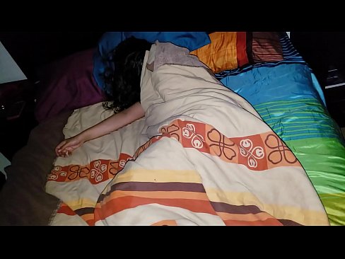 ❤️ Fillastro reprendendo á súa nova madrasta mentres ela dorme. ❤️❌ Vídeo de puta na pornografía gl.xxxifuck.ru ❤